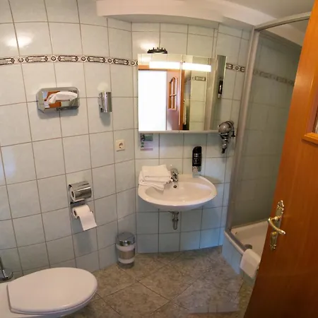 Hotel Schloss 3*