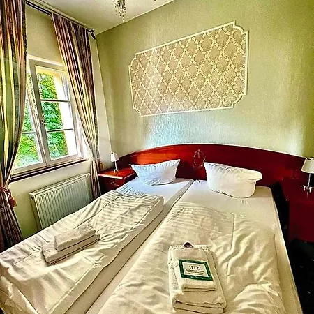 Schloss Hotel 3*