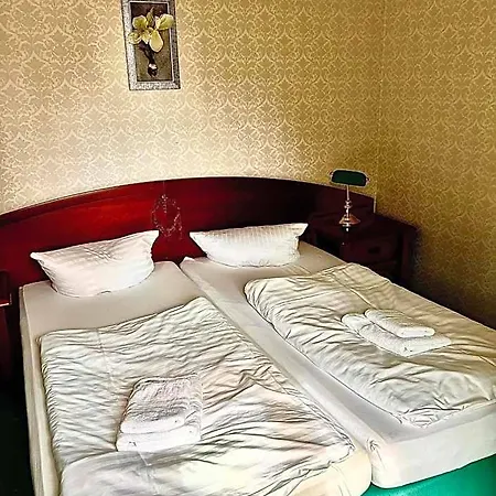 Schloss Hotel 3*