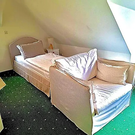 Schloss Hotel 3*