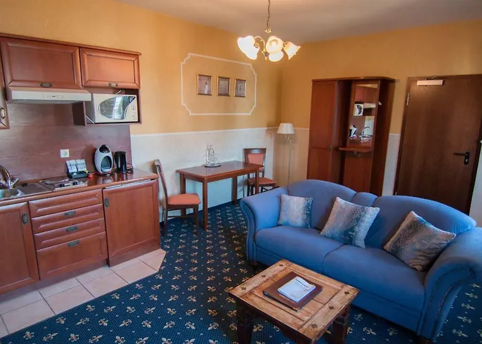 ホテル Schloss ツェーデニック